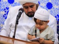 Foto Habib Syech dengan anak buah hati