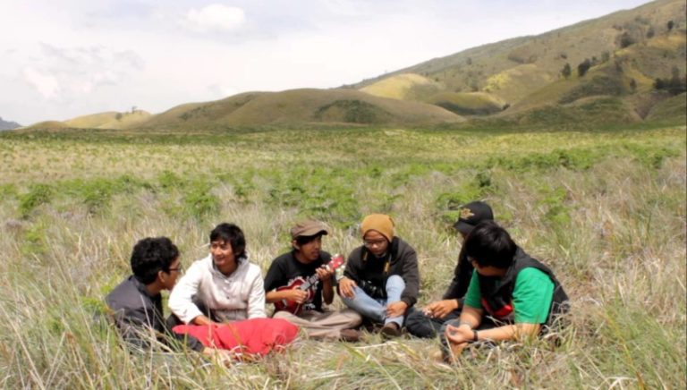 Contoh Laporan Perjalanan Study Tour Terbaik dan Terlengkap