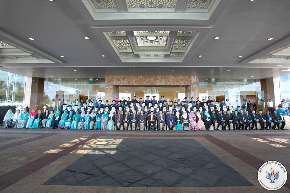 universitas di brunei Cosmopolitan College of Comerce and Technology (CCCT)