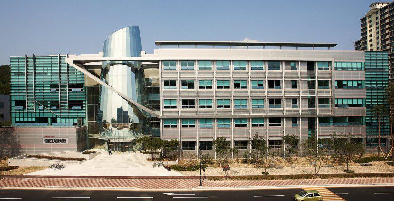 Universitas terbaik di Korea Selatan 7. Pohang University of Science and Technology POSTECH Pohang Gonggwa Daehakgyo