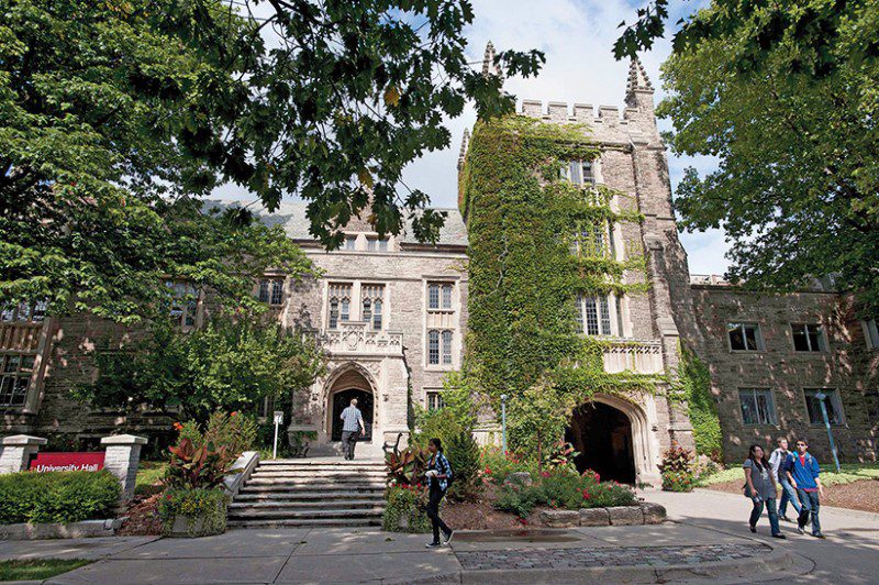 Universitas terbaik di Kanada MCMASTER