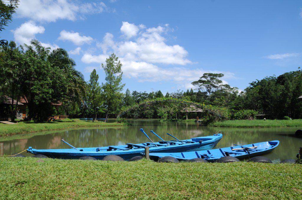 Talaga Cikeas Outbond dengan Nilai Plus Berupa Kolam Renang