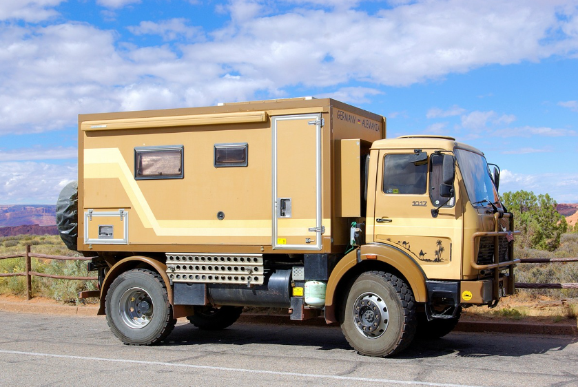 Ekspedisi Jakarta Ternate untuk Pengiriman Alat Berat